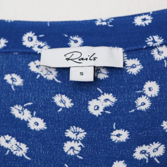 Rails Chloe Cobalt Floating Daisies Romper S Flutter Sleeves Blue Revolve $178 - Picture 8 of 16